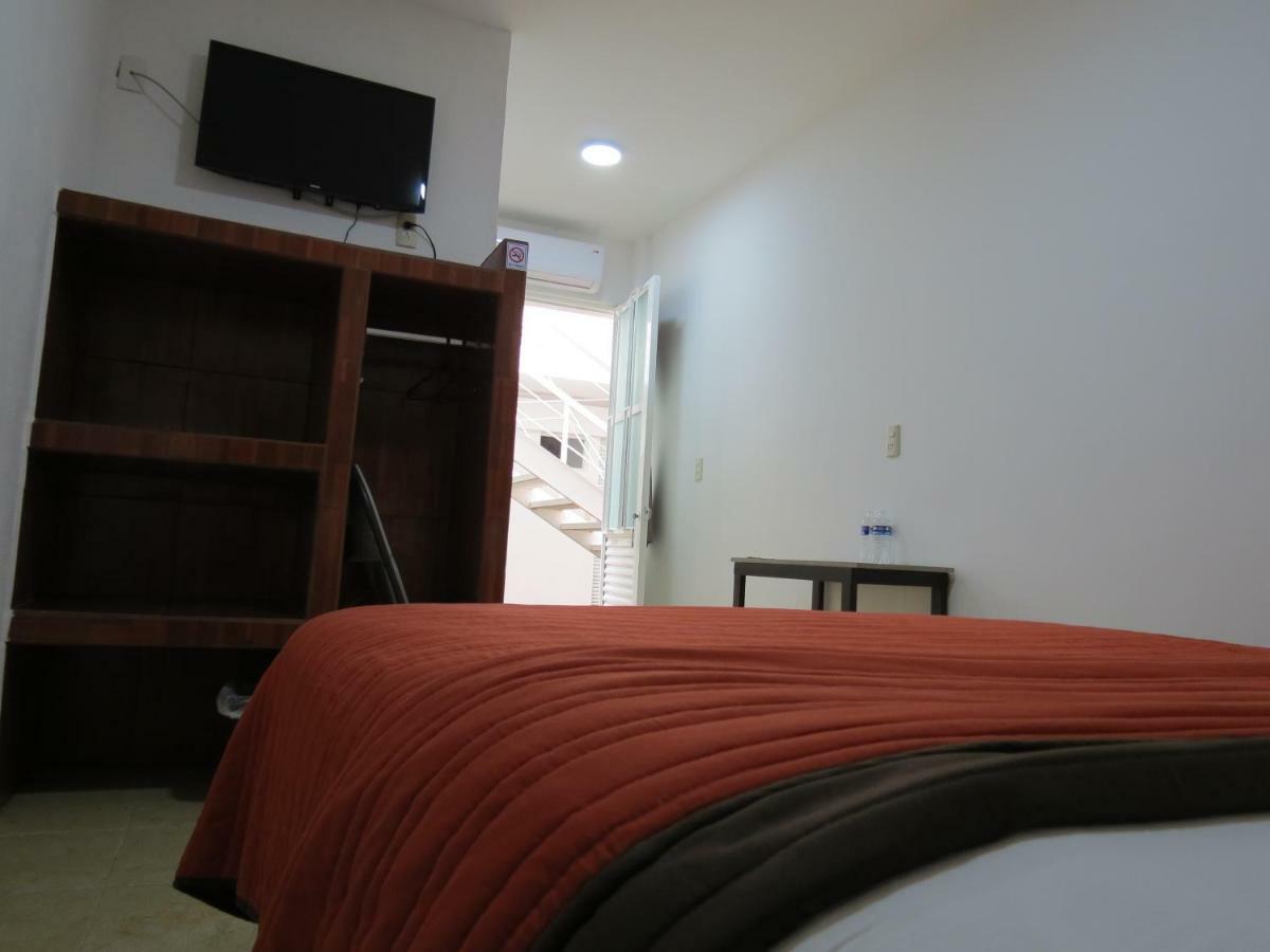 Hotel Del Arte Y Figura Leon Luaran gambar