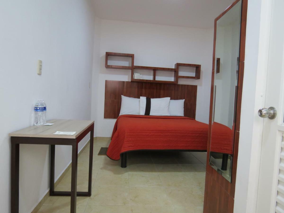 Hotel Del Arte Y Figura Leon Luaran gambar